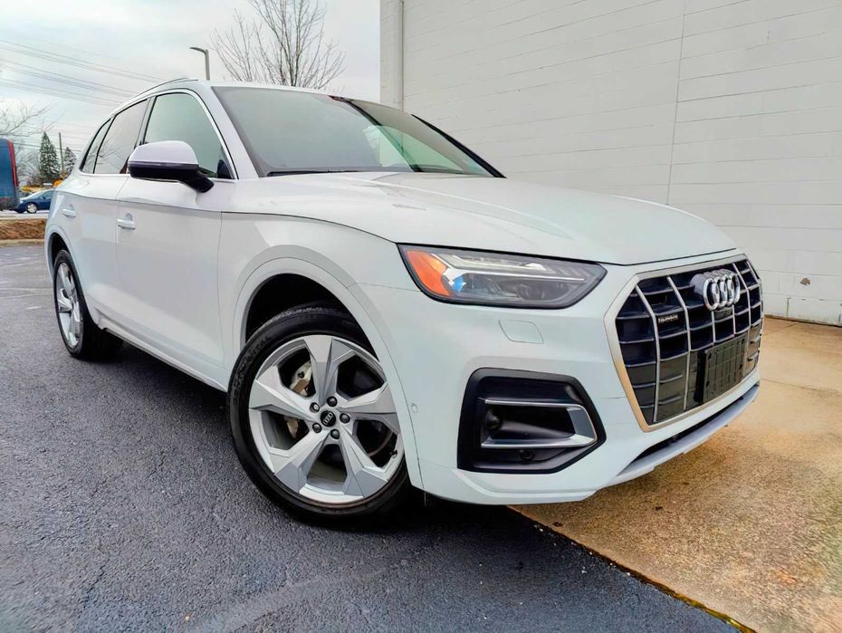 Audi Q5      2021