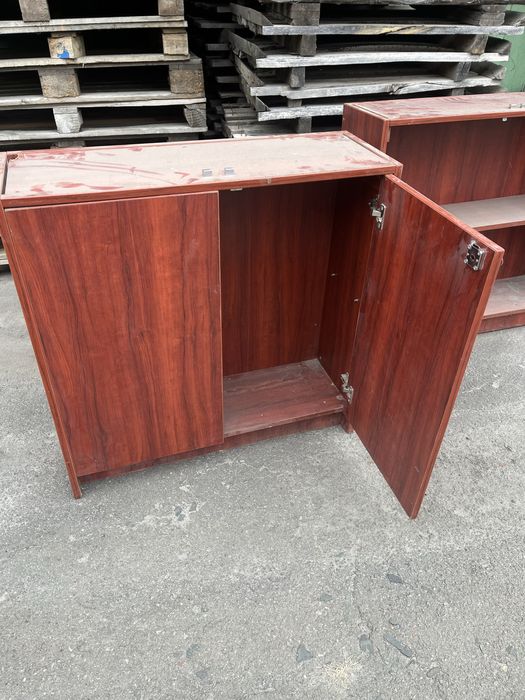 Полка деревяна на 4-5 полок , висота 160*70