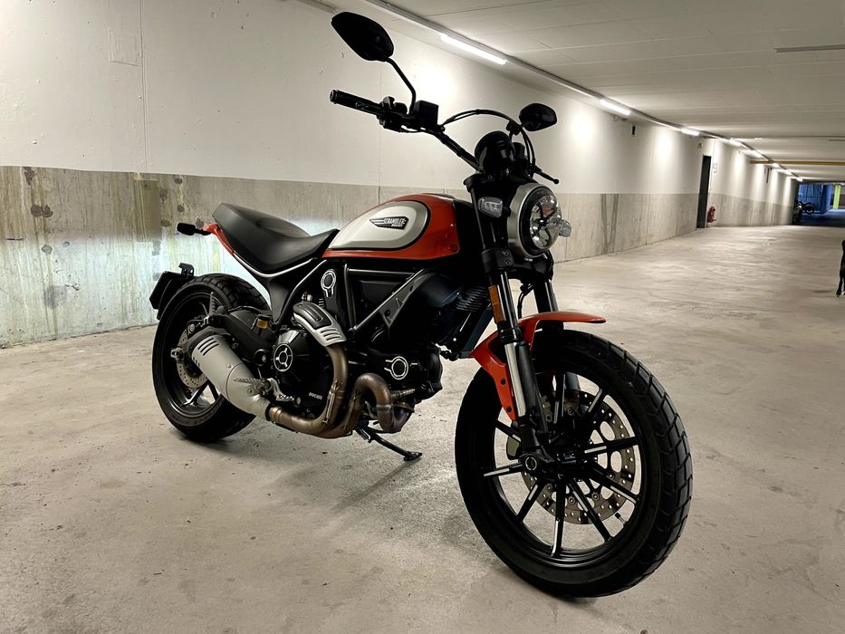 3500 km Ducati Scrambler Icon 800 laranja Original Impecável