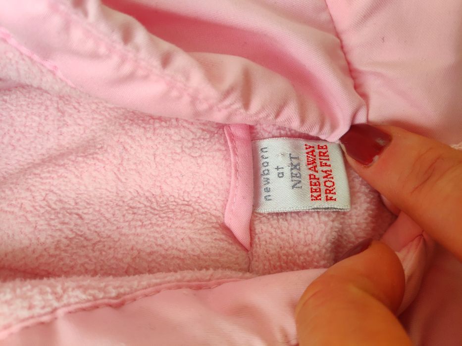 Продам куртку на 3-4 мес