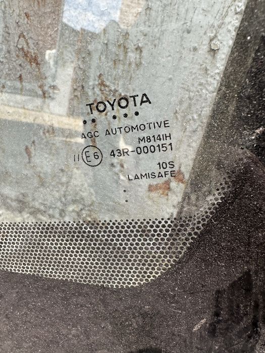 Лобове вітрове скло Тойота Рав 4 2019+