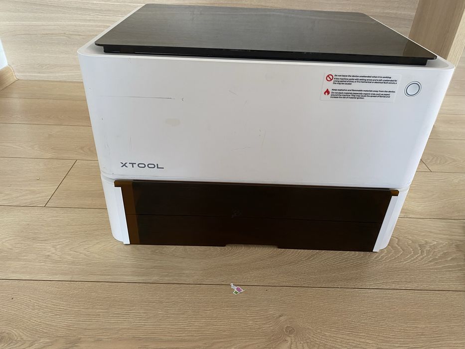 Ploter laserowy xTool M1 + Podwyższenie + Plaster miodu | Stan BDB, komplet!