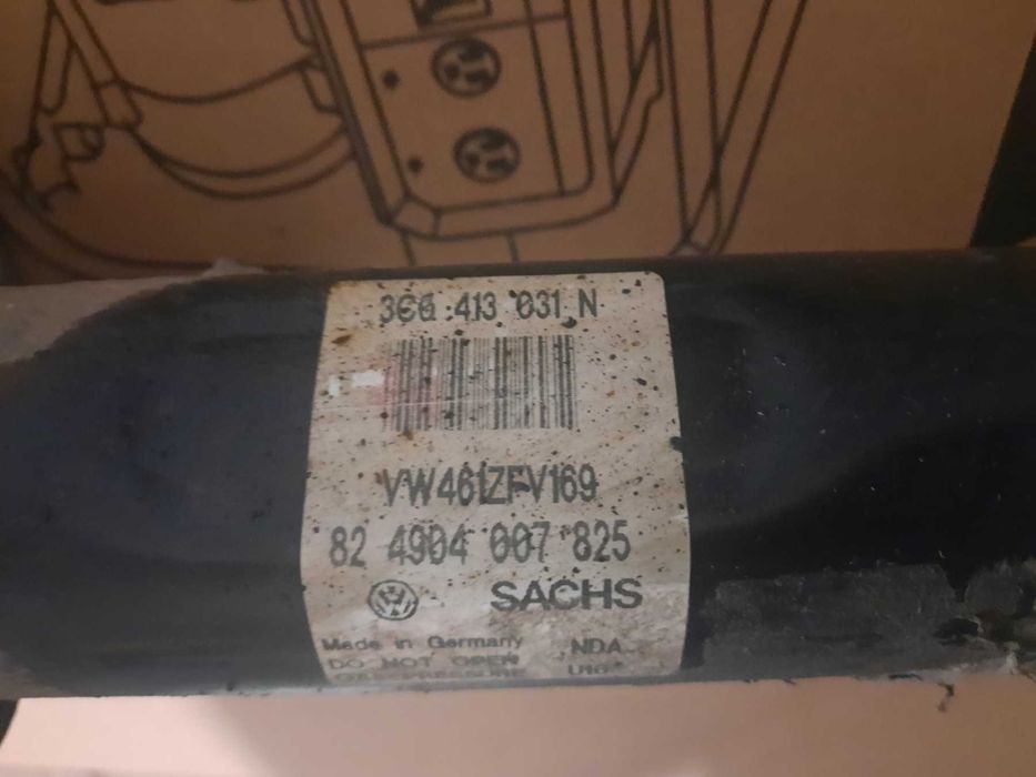 Стійки SACHS амортизатори пружини Пассат Б7 передні VAG 3C0413031N