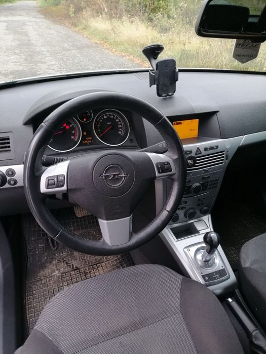 Продам авто Opel Astra 2009