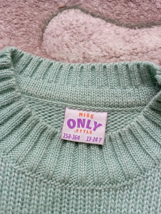 В'язаний светр дитячий