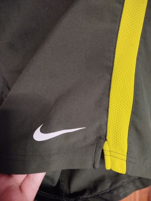 Spodenki krótkie męskie Nike rozmiar L stan bardzo dobry