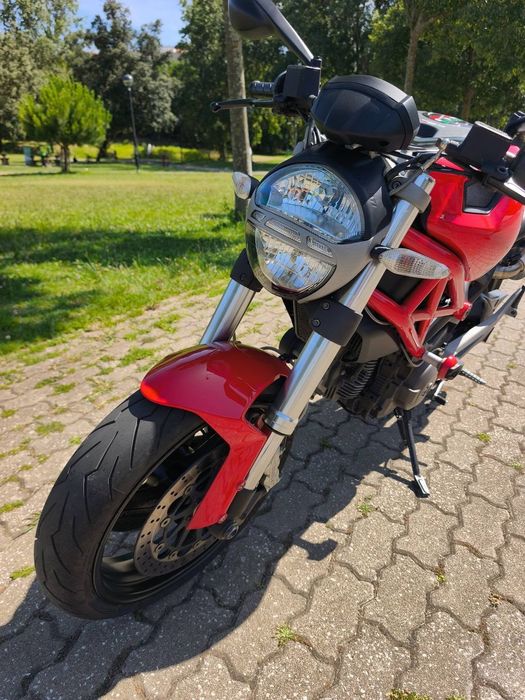 Ducati Monster  696 25 Kw