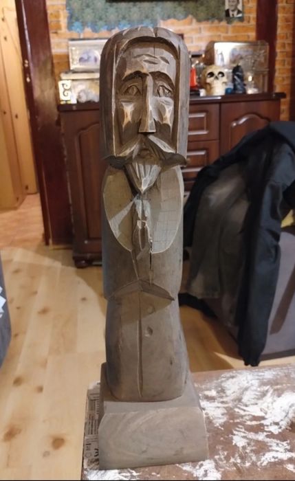 Figurka z drewna – wędrowiec / mędrzec 38 cm
