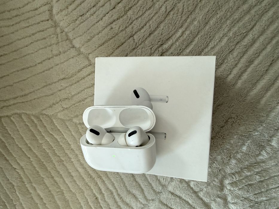 AirPods Pro 1 Apple sluchawki bezprzewodowe Apple