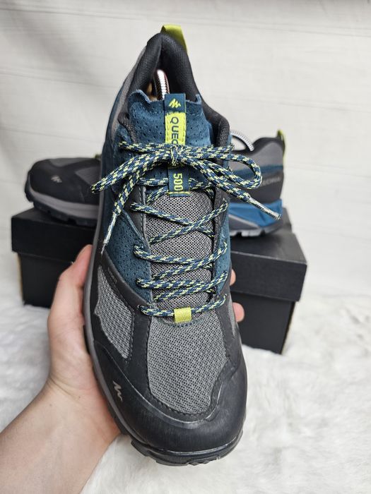 Трекінгові кросівки Quechua 44 розмір