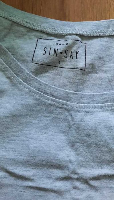 T-Shirt SinSay Basic