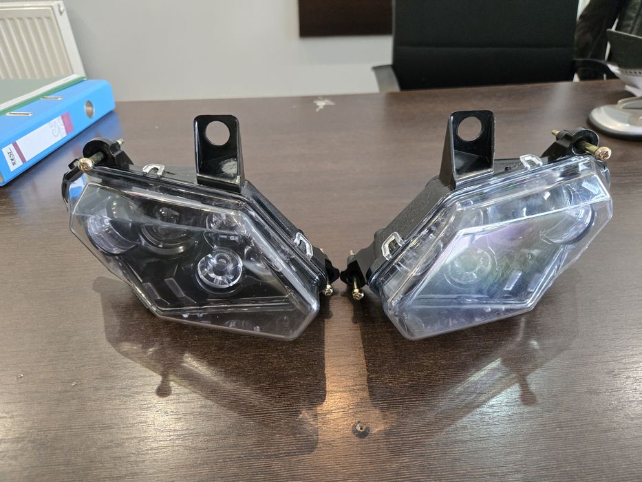 Lampy Maverick X3 lewa prawa komplet