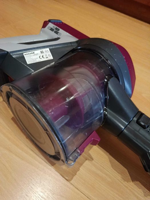 Aspirador vertical hoover como novo