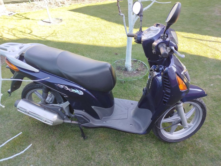 Продам скутер Honda SH150