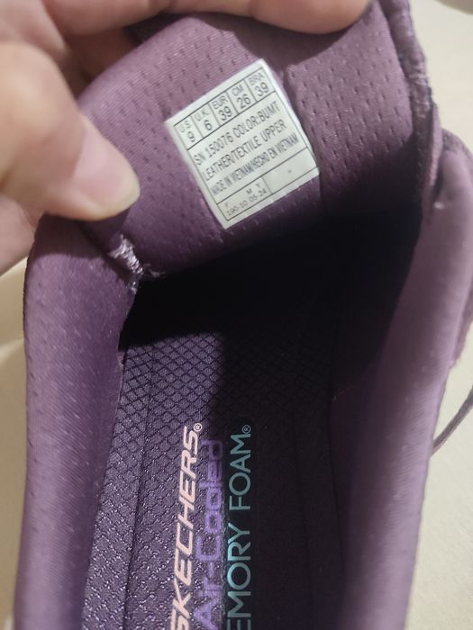 26cm 40 39 Skechers buty do biegania z poduszką