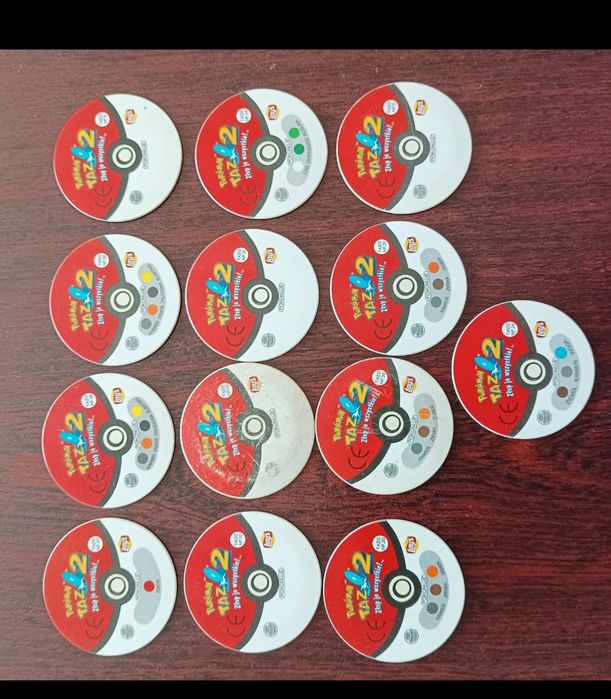 89* Pokemon trójwymiarowe 13 sztuk