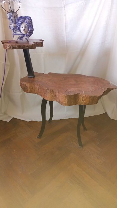 Stolik kawowy plaster  z drzewa oliwnego.