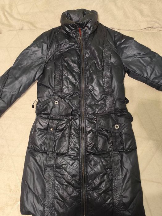 Куртка розмір s  в нормальному стані