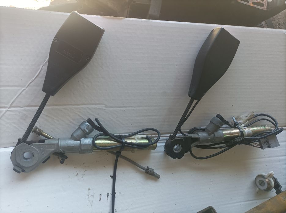 Encaixe de cinto Renault Clio ll