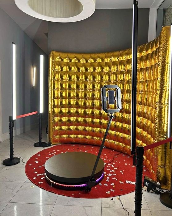 Fotobudka 360  Złota scianka lekki dym