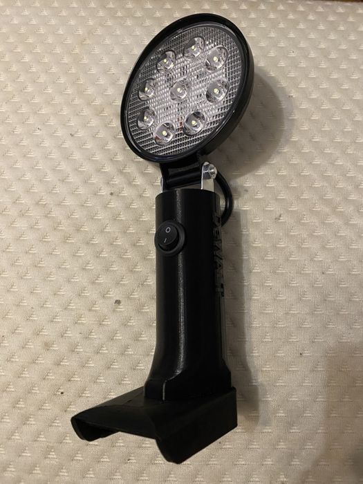 Latarka DEWALT halogen