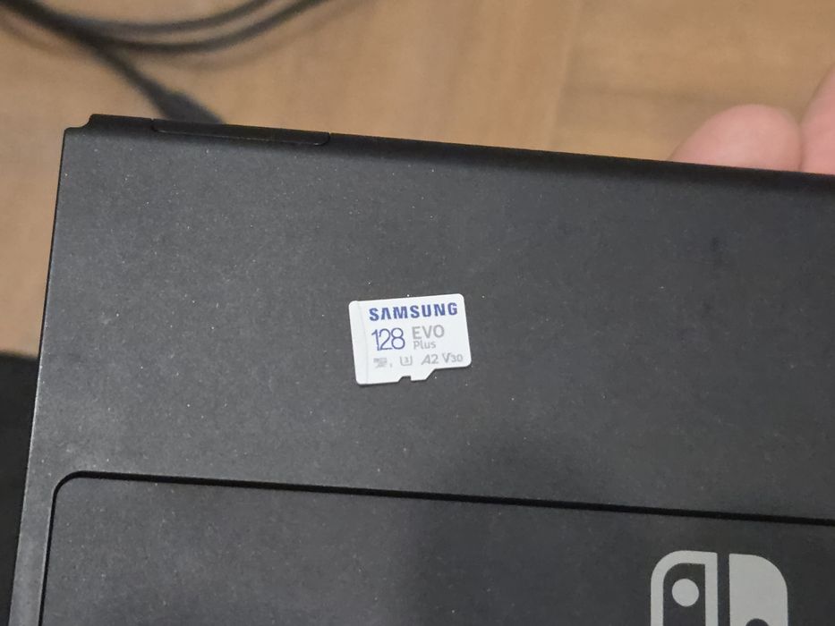 Konsola Nintendo Switch Oled + 3 gry