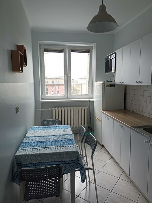 Przytulna kawalerka na Pl. Hallera