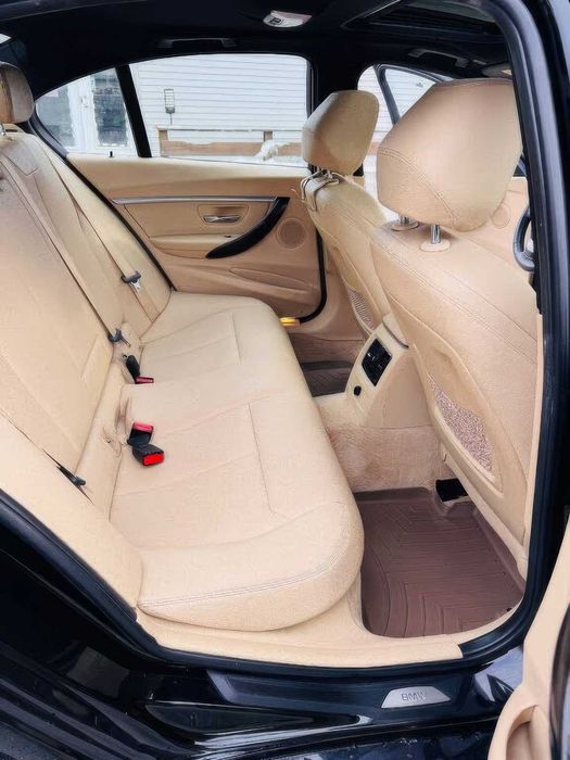 BMW 3 Series      2017