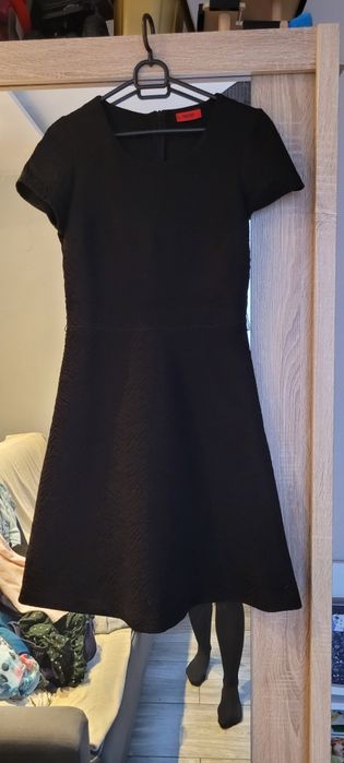 Sukienka Hugo Boss czarna XS
