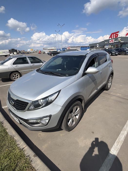 Индивидуальные поездки за границу. Кроссовер, до 3 пассажиров.