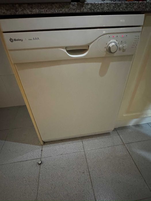 Máquina de Lavar Loiça