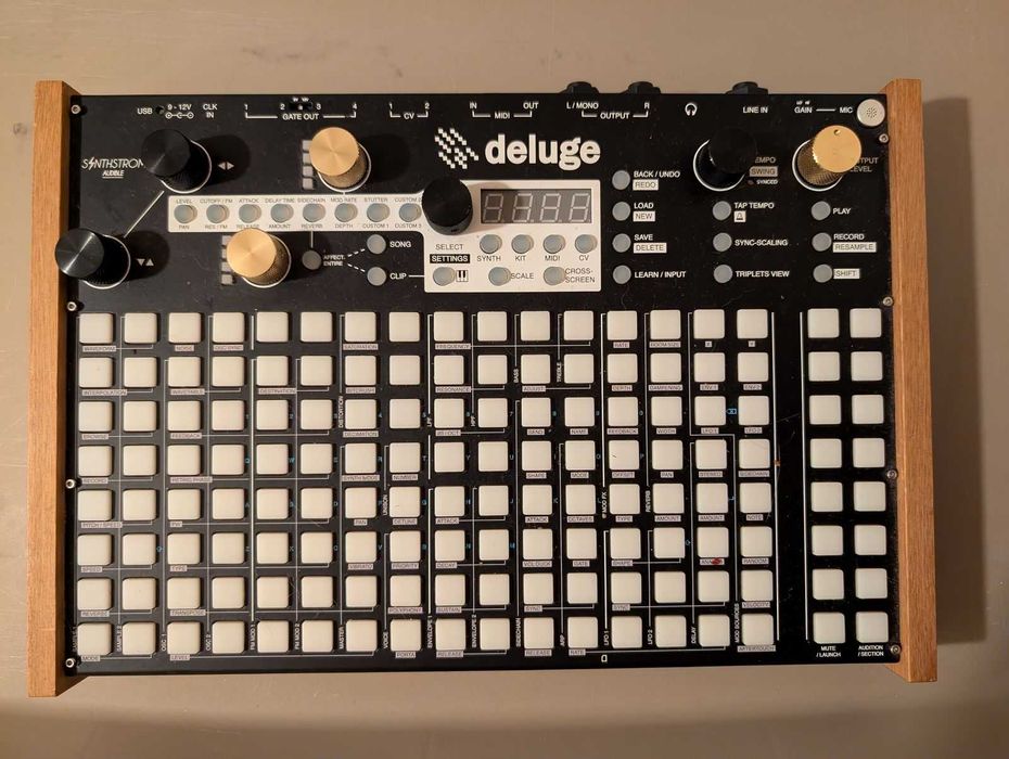 Sintetizador Deluge