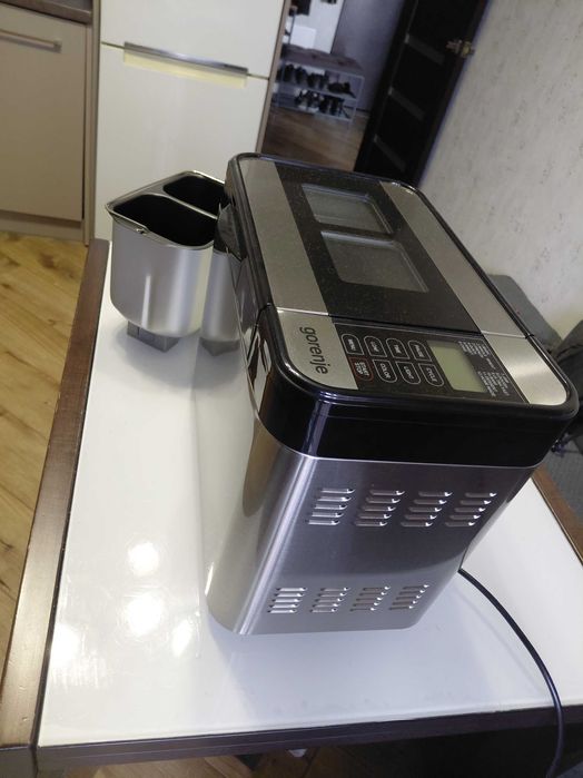 Хлібопічка Gorenje BM 1400 E