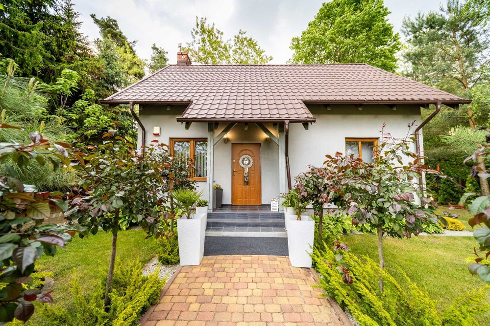 Domek w Sosenkach z własnym Jakuzzi  nad jeziorem