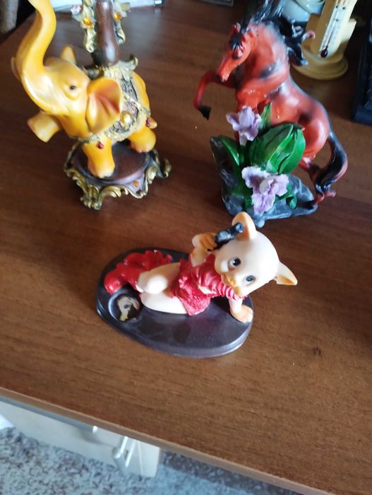 Сувениры разные: