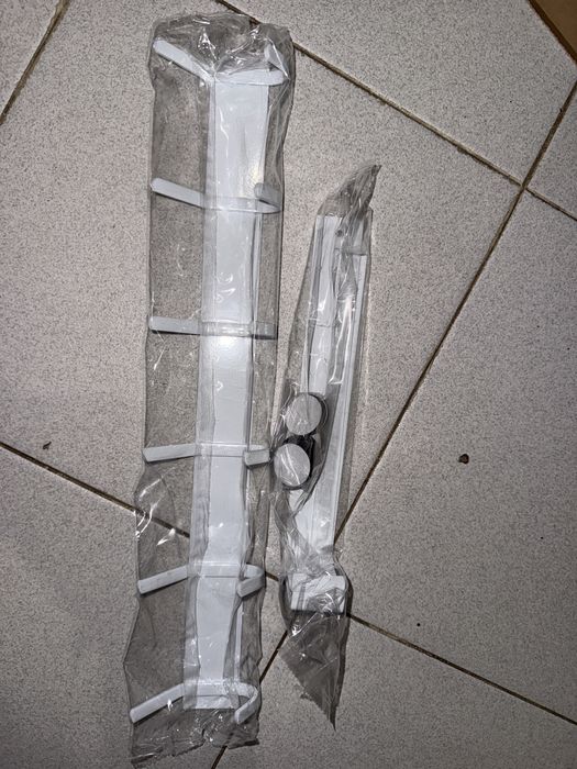 Suporte de parede branco