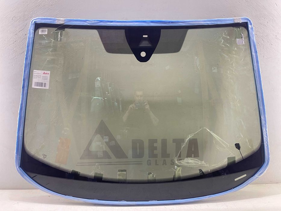 Volkswagen ID4/ID5 (2020-) лобове скло