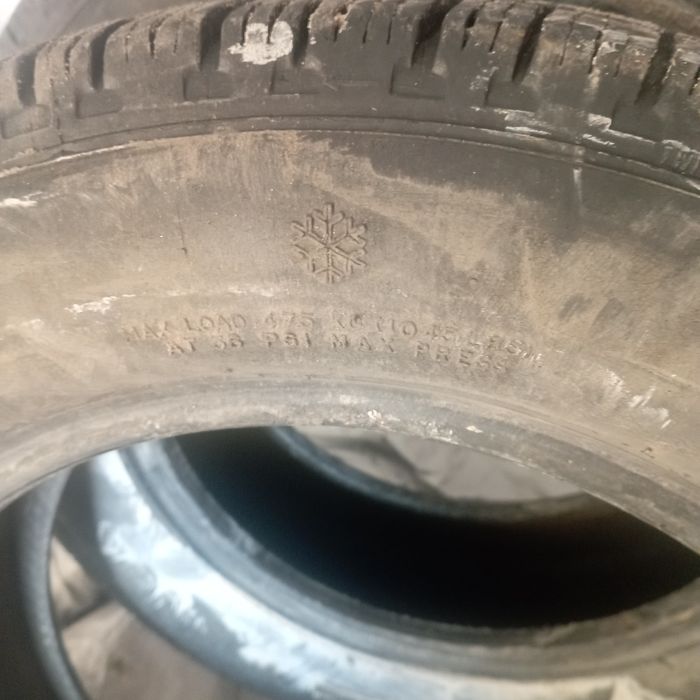 Продам пару зимней резины