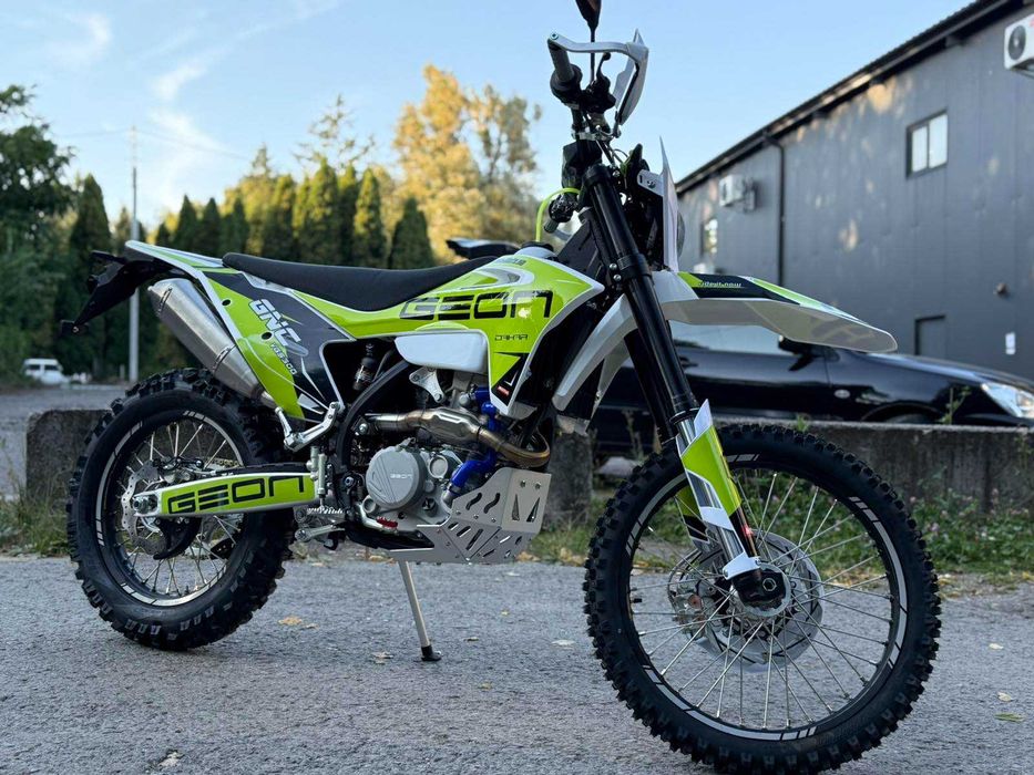 Мотоцикл Geon DAKAR GNC 300 YBS 21/18 МКПП 5