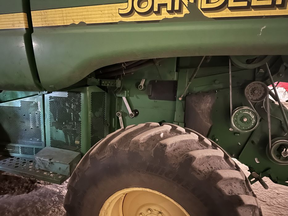 Продається комбайн зернозбиральний Джон Дир STS 9660