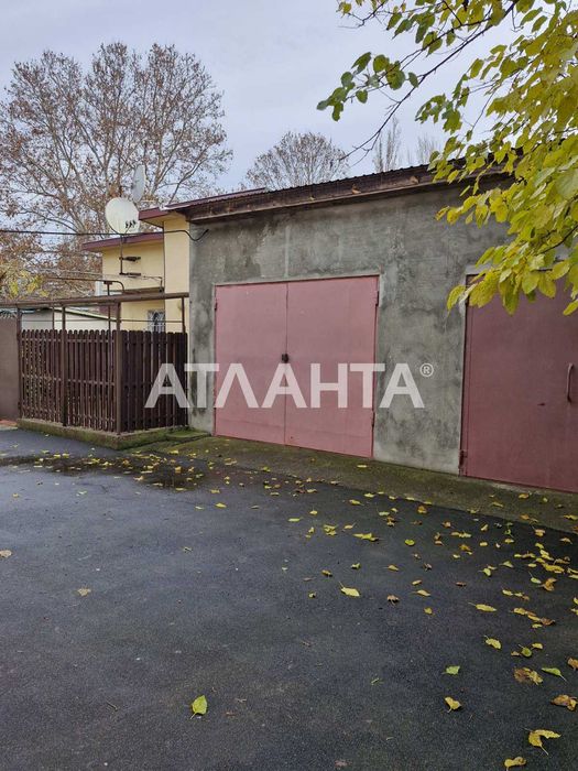 2 комнатная квартира мебель техника   палисадник гараж