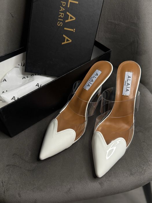 Туфлі алая серденько alaia на каблуці мюлі жіночі лодочки