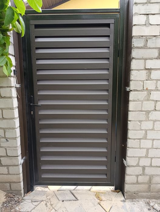 Заборы из профнастила