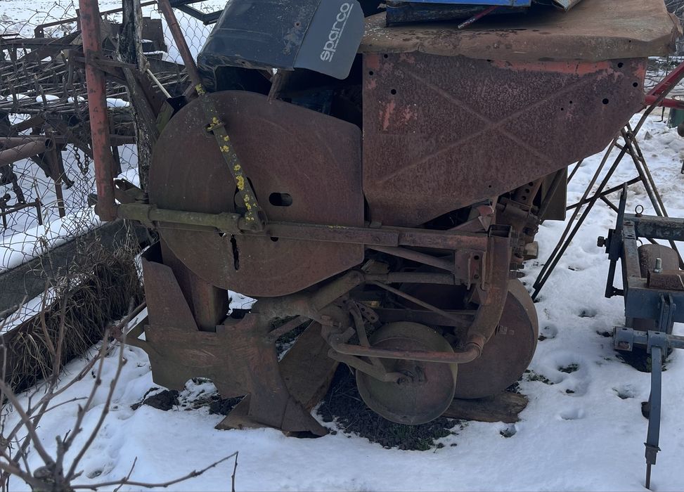 Продам картоплесаджалку 4х рядну