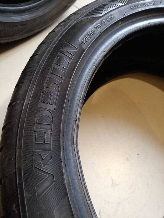 Комплект шин б/у 225/45R17 91Y Vredestein Ultrac Satin