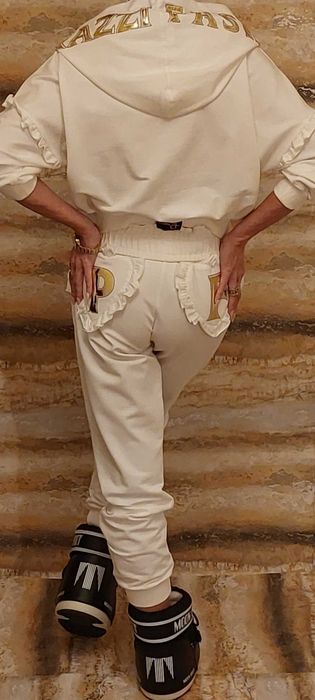 Przepiękny dres o niesamowitym design Marki Paparazzi Fashion