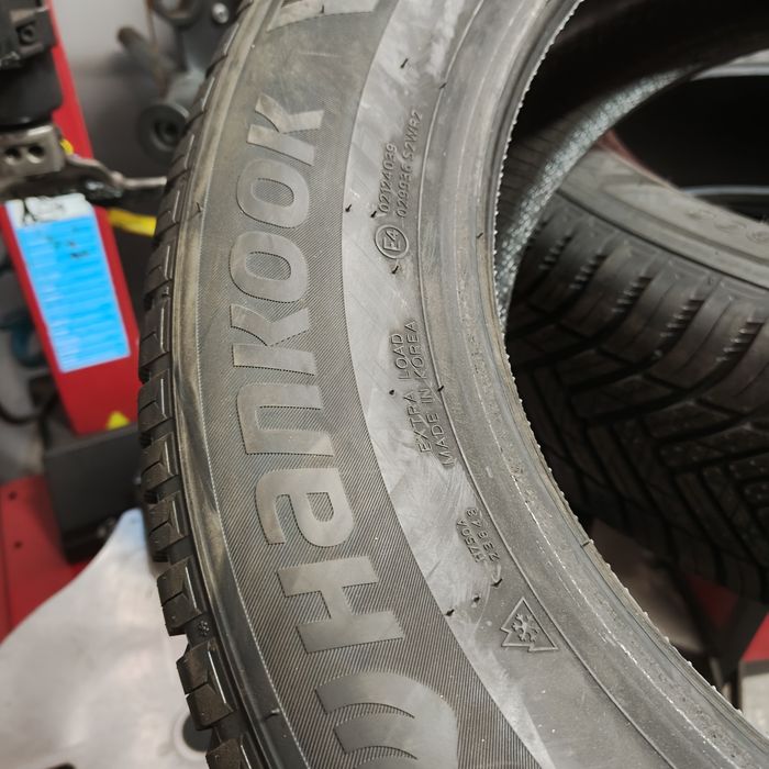 215/65/17 XL Sprzedam parę opon całorocznych Hankook