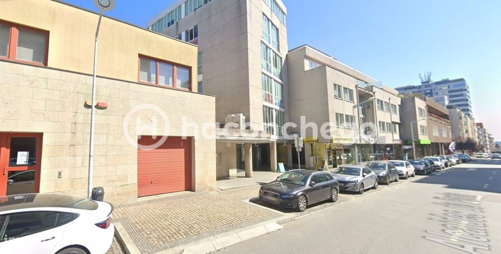 Garagens para arrendar centro de Barcelos