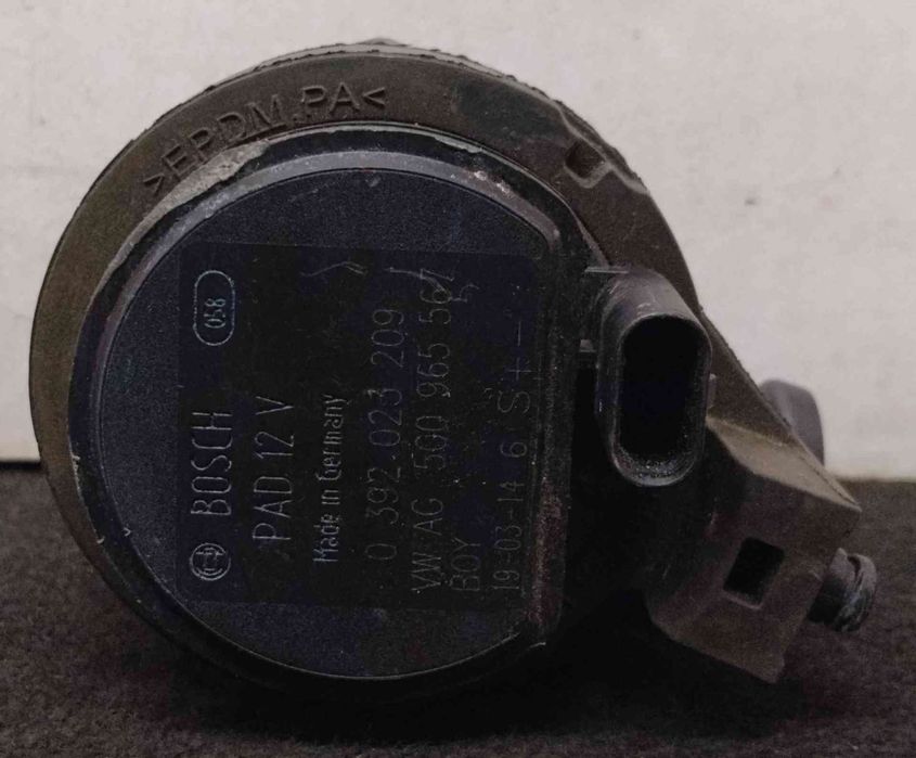 Bomba Água Adicional 5G0965567 - VW GOLF VII