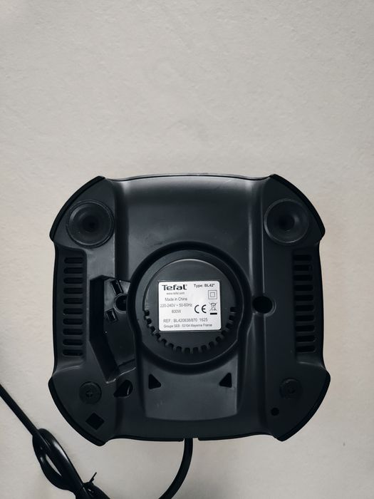 Blender kielichowy Tefal Blendforce BL42 600W z pokrywką szaker do owoców
